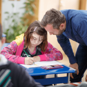 Pedagógiai munkatárs (Gyógypedagógiai asszisztens)