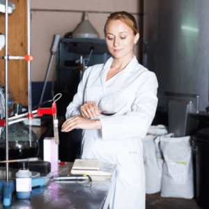 Erjedés- és üdítőital-ipari termékkészítő